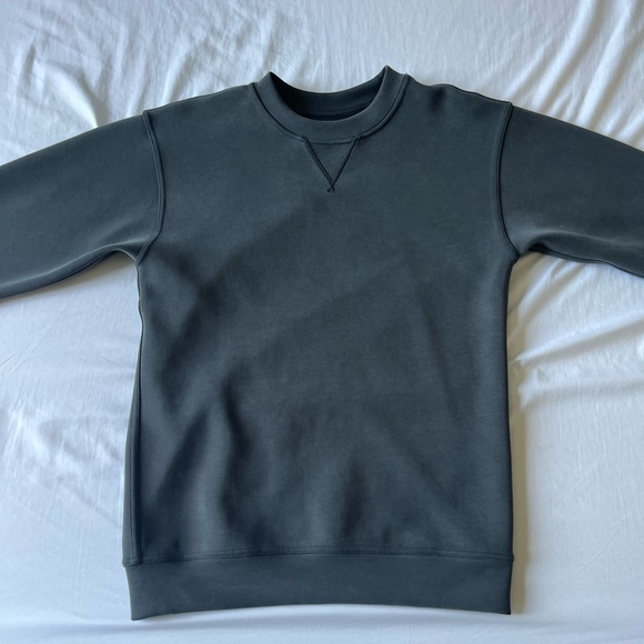 Lululemon Crewneck Size 4 - Picture 2 of 3